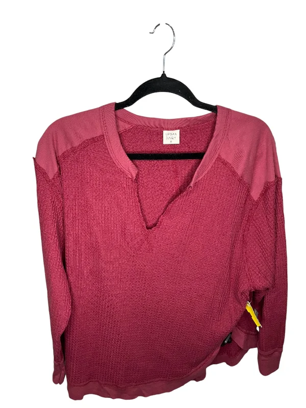 Top Long Sleeve By Clothes Mentor In Maroon, Size: M